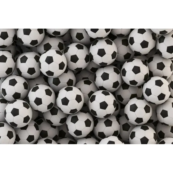 Fototapeta Sportowa – Dynamika Piłki Nożnej w Czerni i Bieli – produkt