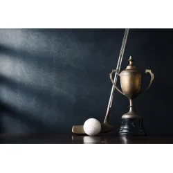 Fototapeta Puchar Golfowy – Trofeum Sportowe na Polu Golfowym