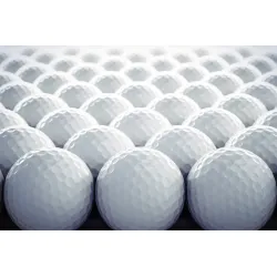 Fototapeta Piłeczki Golfowe 3D – Precyzja na Polu Golfowym