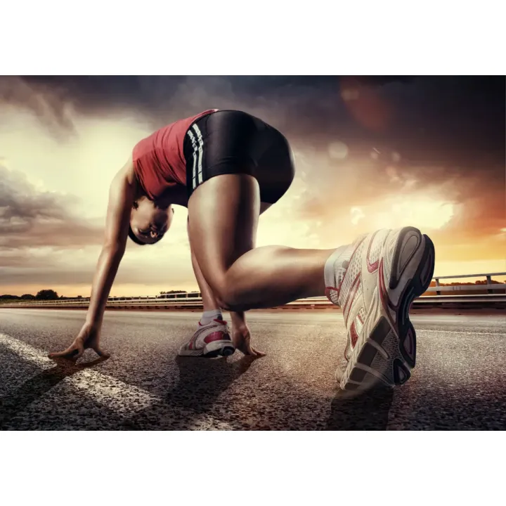 Fototapeta Biegaczka Na Drodze – Start Wyścigu i Sportowa Energia – produkt