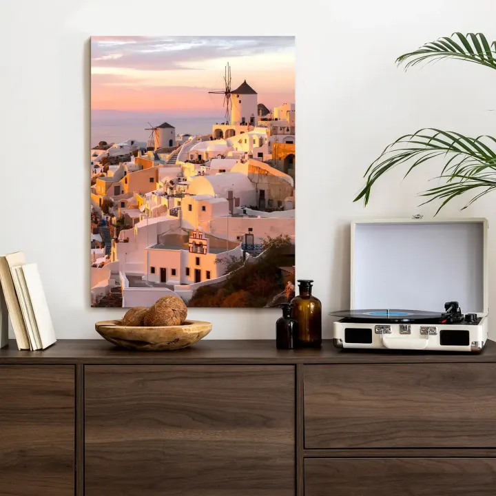 Plakat Oia o Zachodzie Słońca – Architektura Santorini na Cykladach