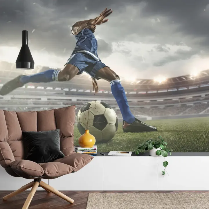 Fototapeta Piłkarz Na Boisku – Sportowa Akcja na Stadionie