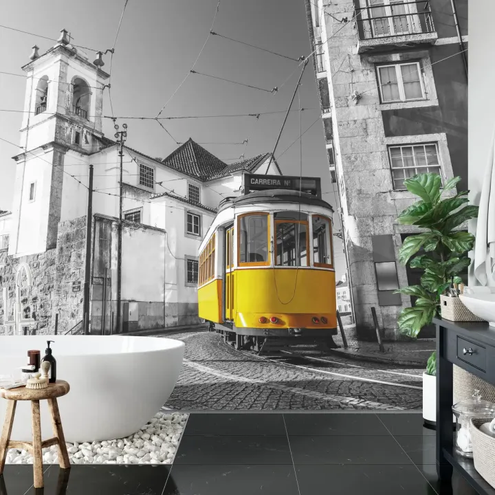 Fototapeta Tramwaj w Lizbonie – Zabytkowa Alfama i Architektura Miejska
