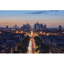 Fototapeta Paryż Nocą – Oświetlone Bulwary i Architektura Miasta
