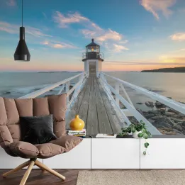 Fototapeta Pomost 3D – Latarnia Morska i Krajobraz Wybrzeża
