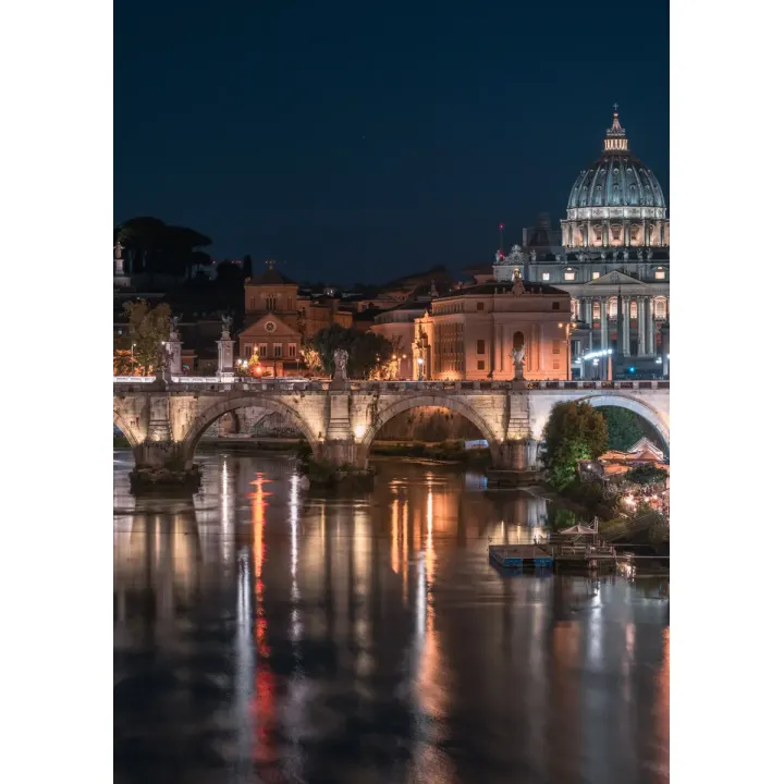 Plakat Tyber i Kopuła Watykanu – Nocna Panorama Rzymu – produkt