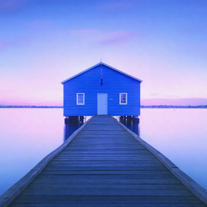 Fototapeta Okrągła Boathouse – Architektura nad Wodą i Przystań – produkt