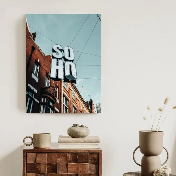Plakat Soho – Neonowy Klimat Londyńskiej Ulicy