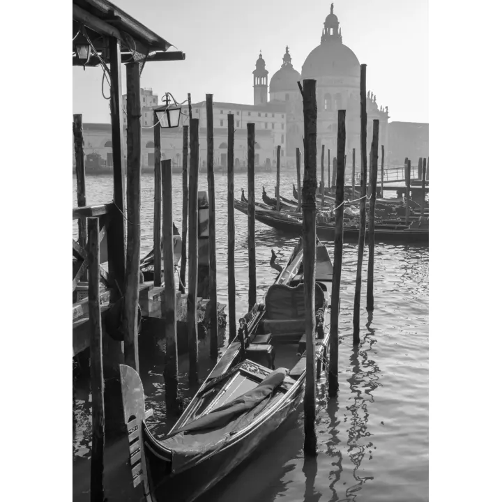 Plakat Kościół Santa Maria Della Salute – Wenecja i Gondole na Kanale – produkt