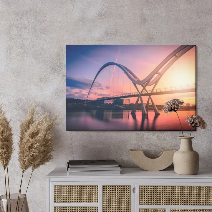 Obraz Infinity Bridge – Zachód Słońca nad Mostem w Wielkiej Brytanii