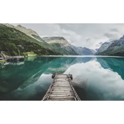 Obraz Widok Na Jezioro Lovatnet – Norweski Fiord i Krajobraz Górski