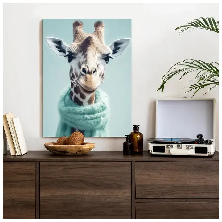 Plakat Żyrafa w Seledynowym Szaliku – Modna Stylizacja Zwierząt Sawanny – produkt