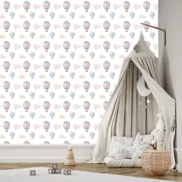Tapeta Pastelowe Balony i Chmury – Beztroska Dekoracja do Pokoju Dziecka