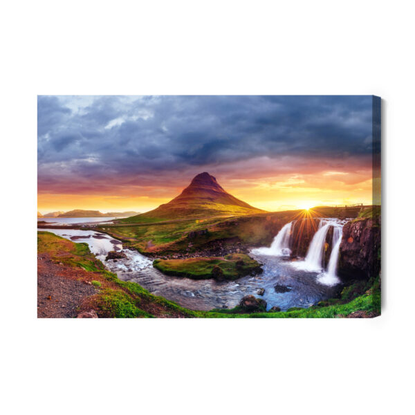 Obraz Na Płótnie Islandzkie Wodospady O Zachodzie Słońca - aranżacja