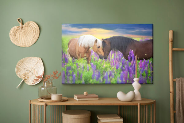 Obraz Na Płótnie Zakochane Konie W Kwiatach - aranżacja mieszkania