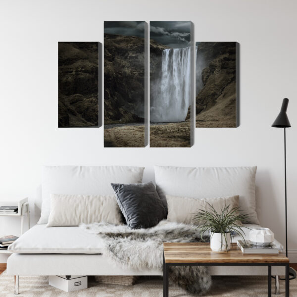 Obraz Wieloczęściowy Majestatyczny Wodospad Skógafoss - aranżacja salon